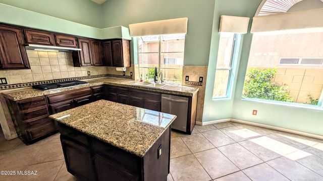 37248 S Golf Course Drive, Tucson, AZ 85739