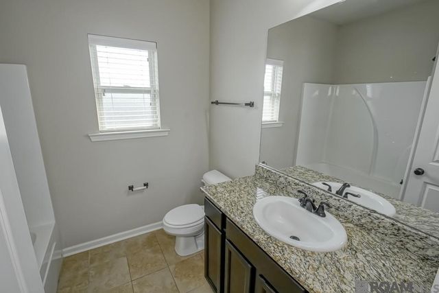 42453 Harborstone Ave, Prairieville, LA 70769