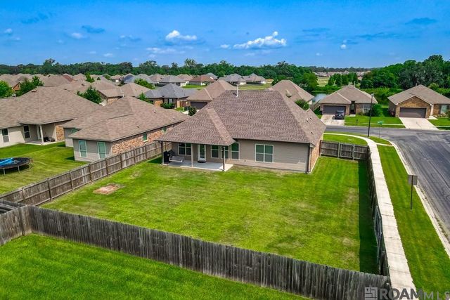 42453 Harborstone Ave, Prairieville, LA 70769