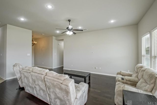 42453 Harborstone Ave, Prairieville, LA 70769