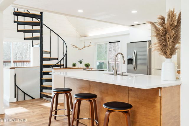 928 Ditney Way, Sevierville, TN 37876