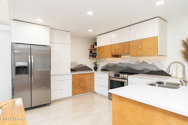 928 Ditney Way, Sevierville, TN 37876