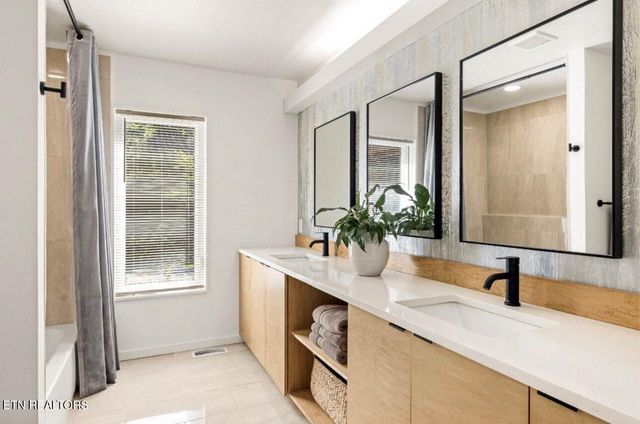 928 Ditney Way, Sevierville, TN 37876