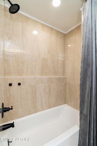 928 Ditney Way, Sevierville, TN 37876