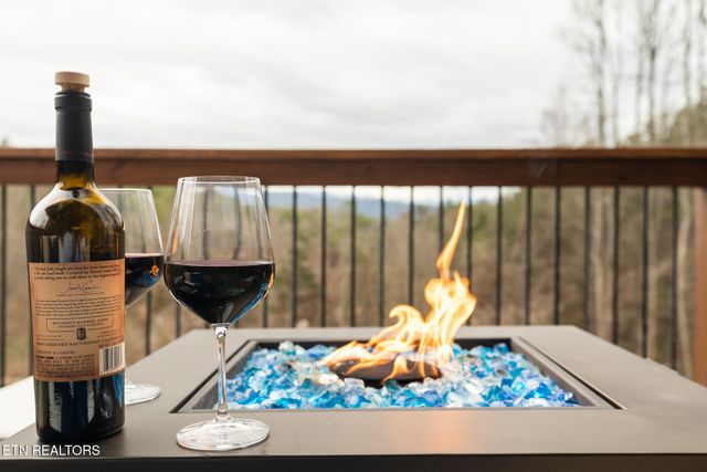 928 Ditney Way, Sevierville, TN 37876