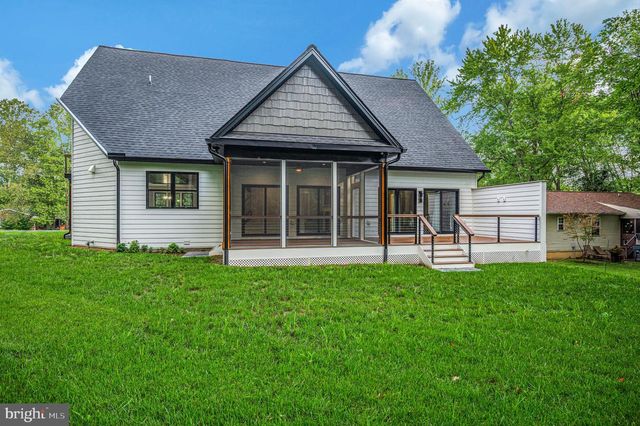 3200 LAKEVIEW PKWY, Locust Grove, VA 22508