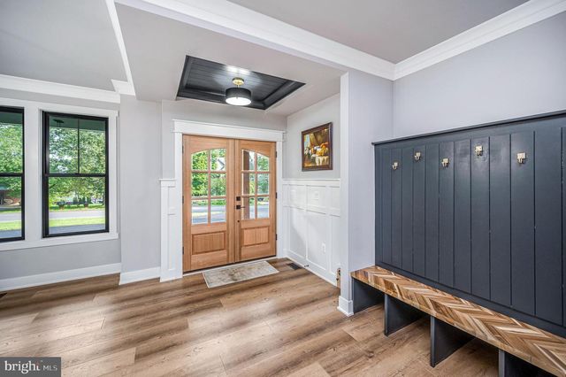 3200 LAKEVIEW PKWY, Locust Grove, VA 22508