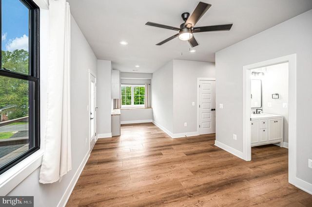 3200 LAKEVIEW PKWY, Locust Grove, VA 22508