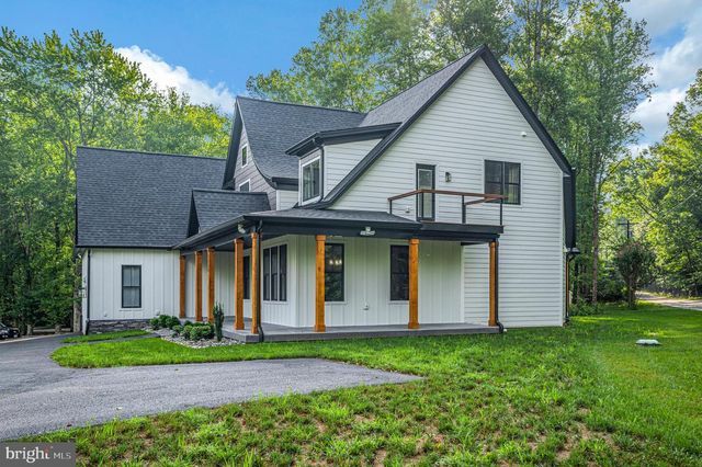 3200 LAKEVIEW PKWY, Locust Grove, VA 22508