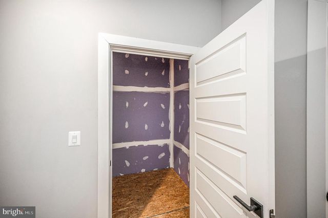 3200 LAKEVIEW PKWY, Locust Grove, VA 22508