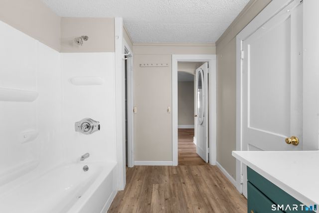 301 Queen Street, Bristol, CT 06010