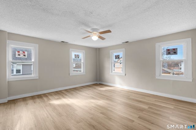 301 Queen Street, Bristol, CT 06010