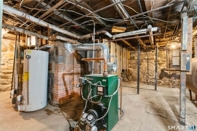 301 Queen Street, Bristol, CT 06010