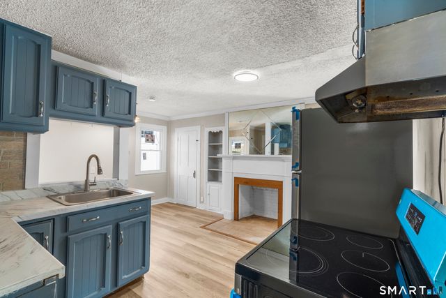 301 Queen Street, Bristol, CT 06010