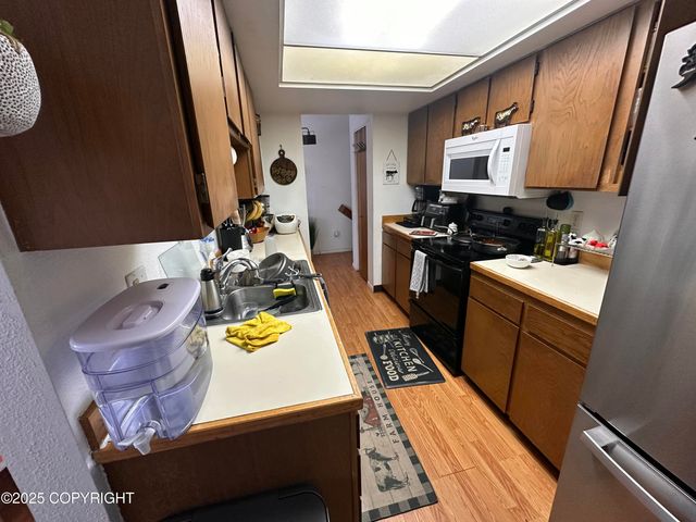 2221 E 66th Avenue, Anchorage, AK 99507