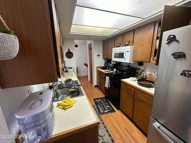 2221 E 66th Avenue, Anchorage, AK 99507