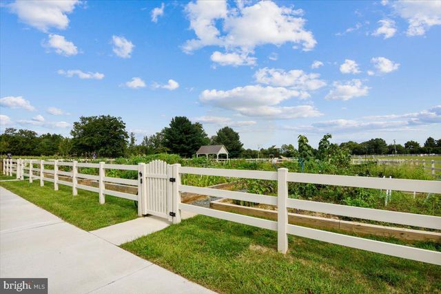 2152 NOTTOWAY DR, Hanover, MD 21076
