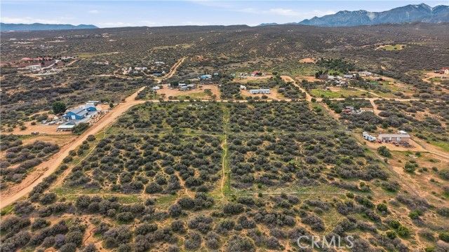 7870 Woodcliff, Phelan, CA 92371