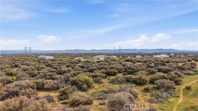 7870 Woodcliff, Phelan, CA 92371