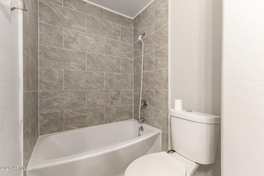 Image 10 of property listing at 232 W LINCOLN Avenue, Coolidge, AZ 85128