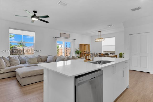 2444 SE 24th Ave, Homestead, FL 33035