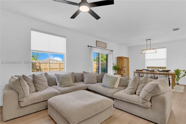 2444 SE 24th Ave, Homestead, FL 33035