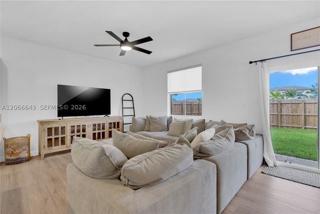 2444 SE 24th Ave, Homestead, FL 33035