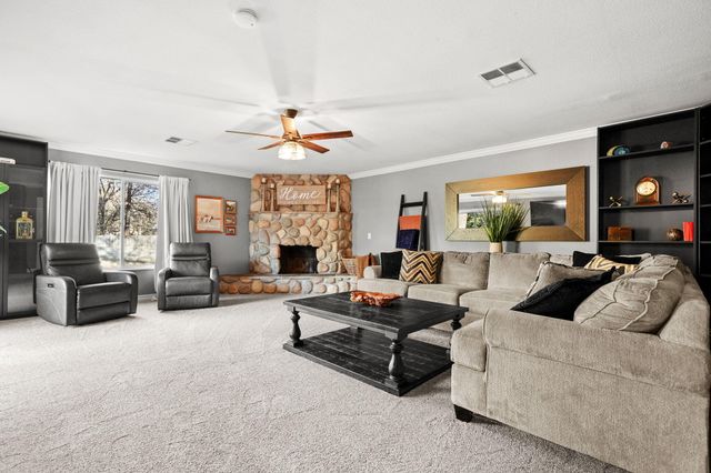 3404 Snavely Drive, Redding, CA 96003