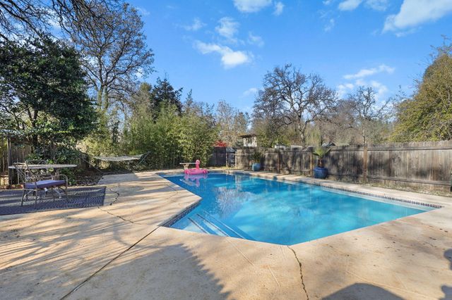 3404 Snavely Drive, Redding, CA 96003