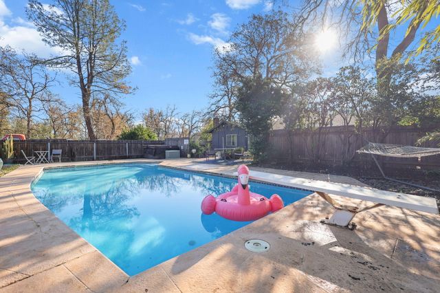 3404 Snavely Drive, Redding, CA 96003