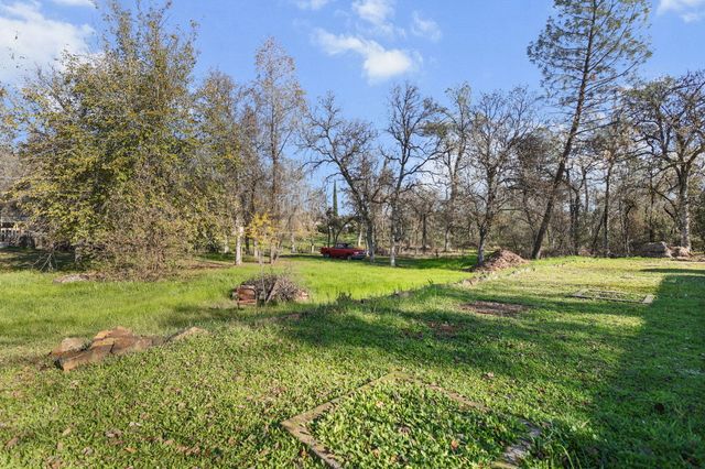 3404 Snavely Drive, Redding, CA 96003