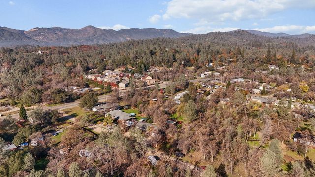 3404 Snavely Drive, Redding, CA 96003