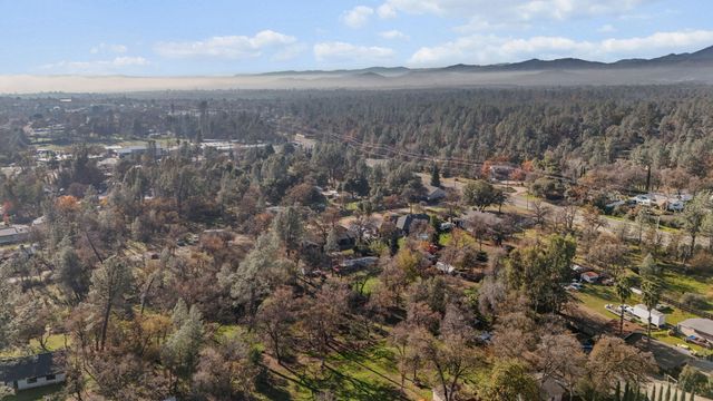 3404 Snavely Drive, Redding, CA 96003