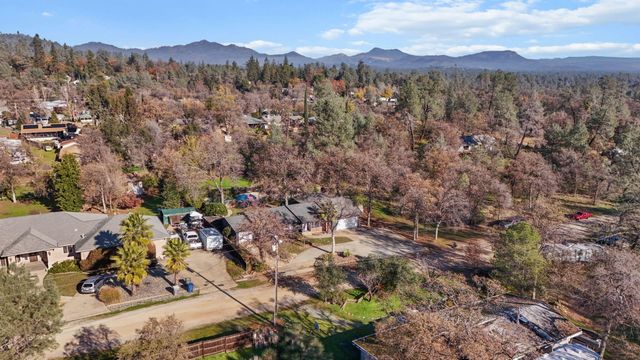 3404 Snavely Drive, Redding, CA 96003