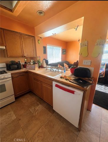 385 Greenwood Court, Pomona, CA 91766