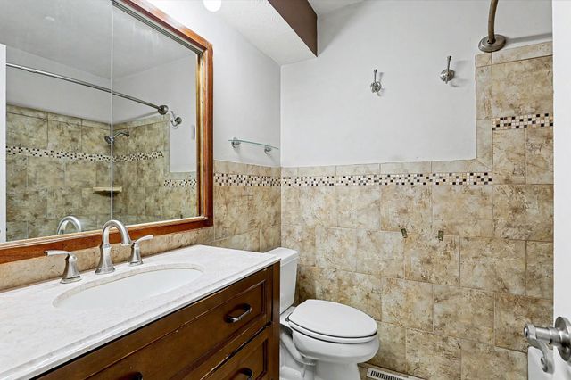 9320 E Barron Cir, Wichita, KS 67207