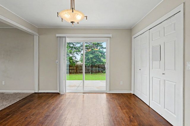 9320 E Barron Cir, Wichita, KS 67207