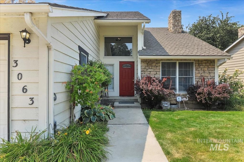 3063 S Lakewood Way, Boise, ID 83706 photo 2