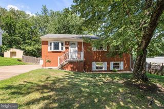 3502 CARSON DR, Woodbridge, VA 22193