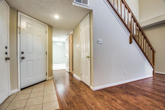 300 Canyon Lane, Irving, TX 75063