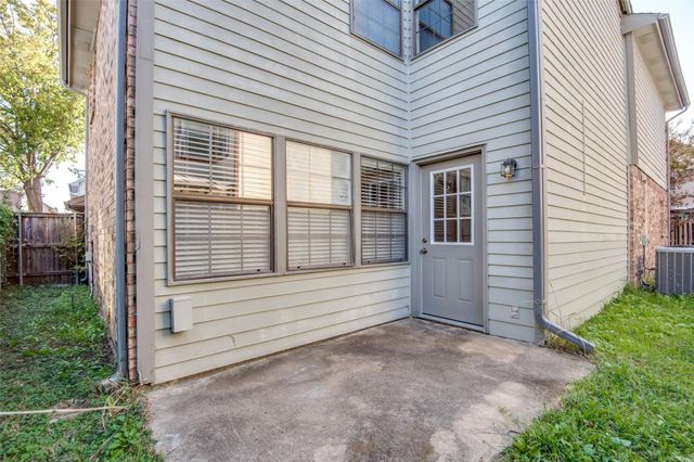 300 Canyon Lane, Irving, TX 75063