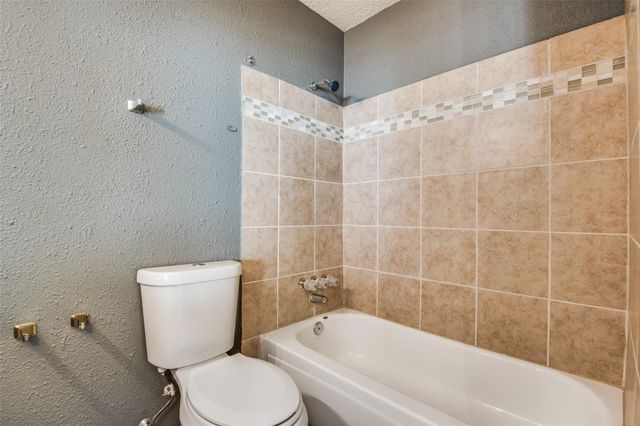 300 Canyon Lane, Irving, TX 75063