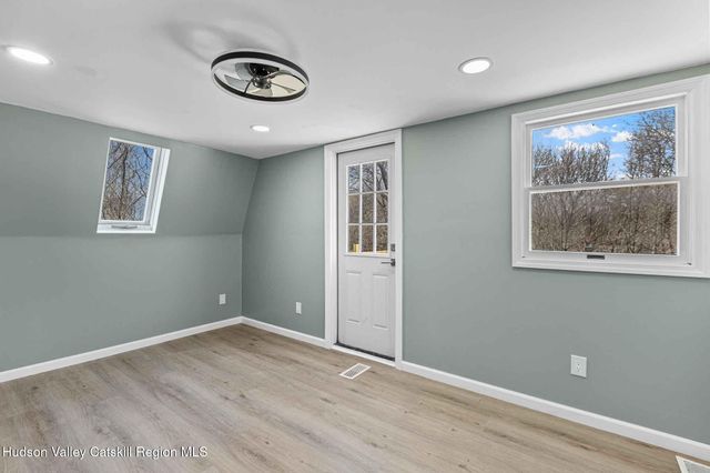 2961 Cottage Place, Hudson, NY 12534