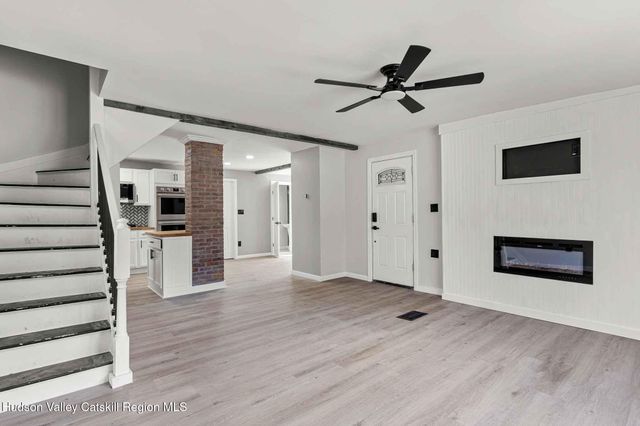 2961 Cottage Place, Hudson, NY 12534