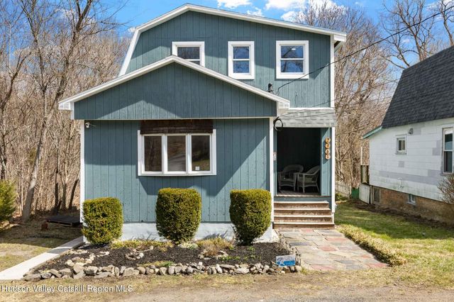 2961 Cottage Place, Hudson, NY 12534