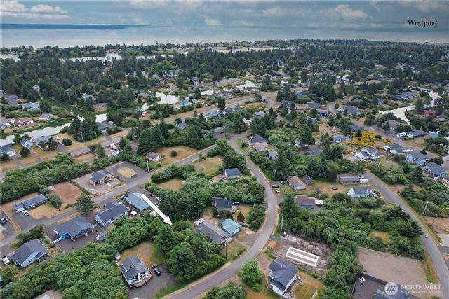 186 Wishkah Street SW, Ocean Shores, WA 98569