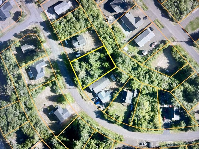 186 Wishkah Street SW, Ocean Shores, WA 98569