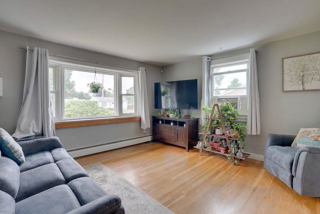 6 Westchester Drive, Nashua, NH 03063