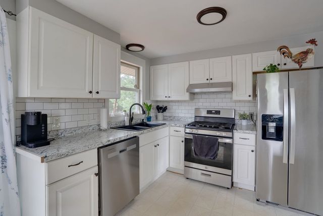 6 Westchester Drive, Nashua, NH 03063