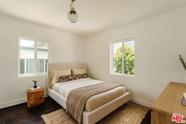 2331 S West View Street, Los Angeles, CA 90016